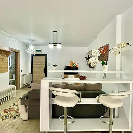 Sunny By Alz Apartmán Năvodari