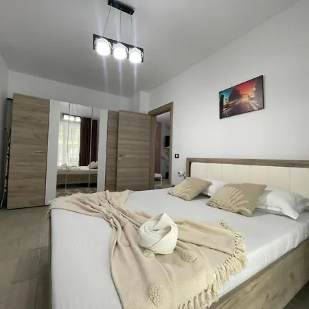 Apartment Sunny By Alz *