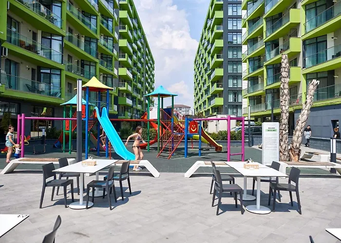 Sunny By Alz Năvodari