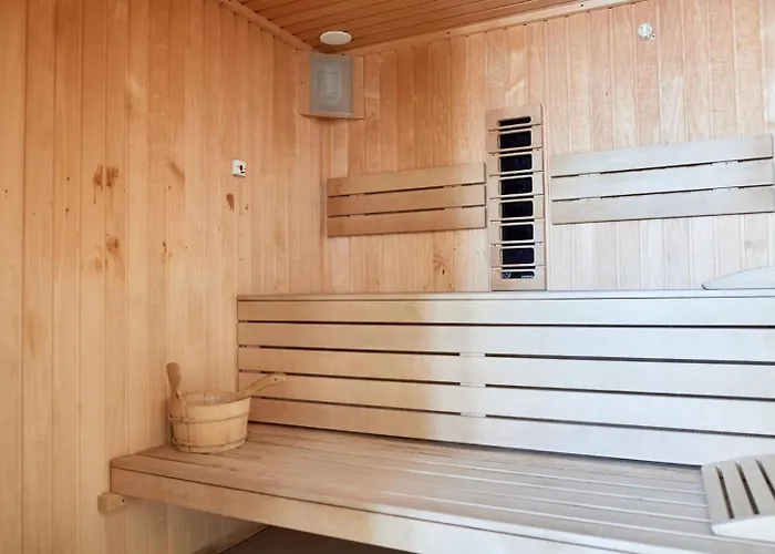 Sunny By Alz * Năvodari