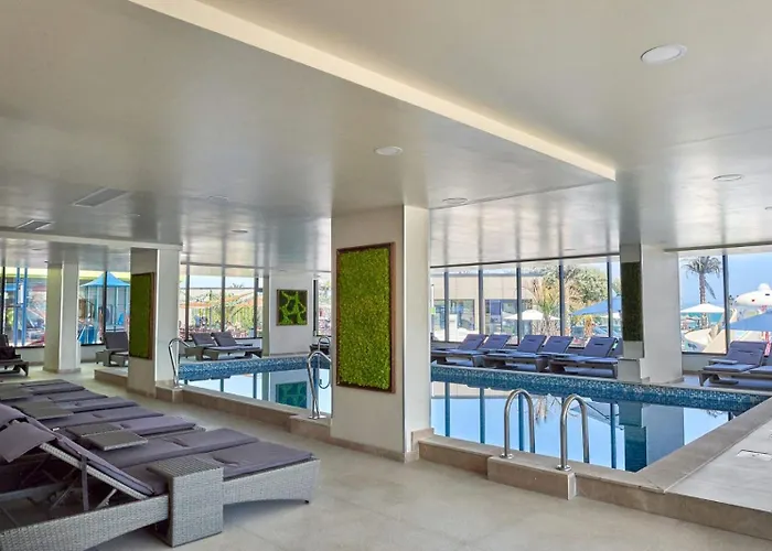 Sunny By Alz * Năvodari